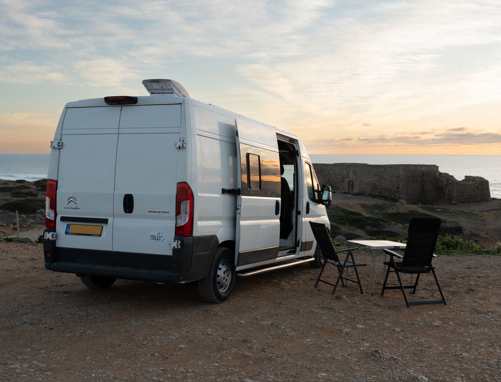 Romantische campertrip buscamper huren Amsterdam